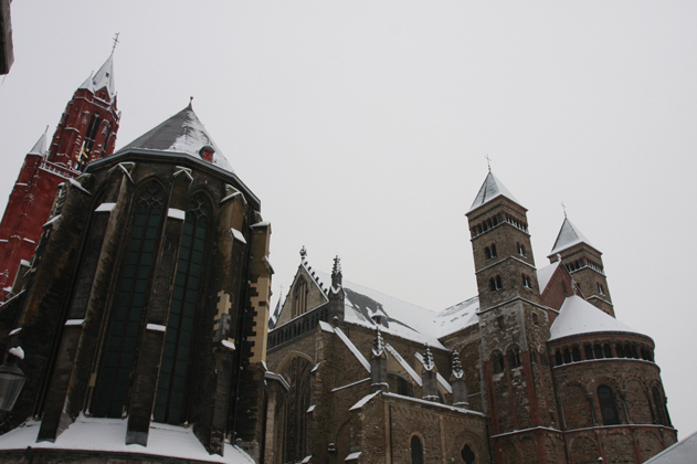 Maastricht in de sneeuw